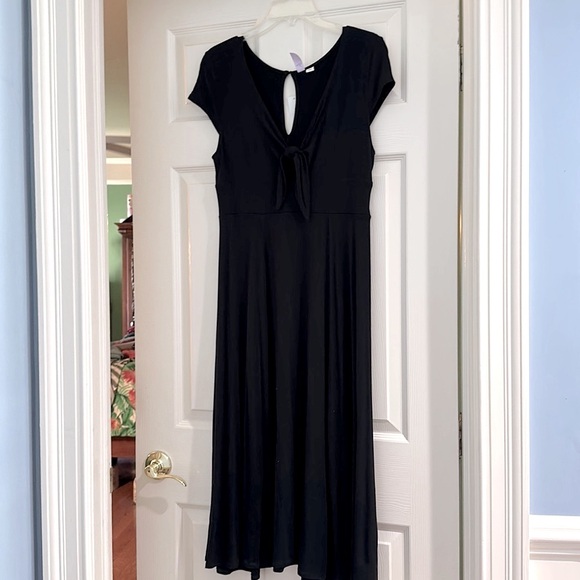 Francesca's Collections Dresses & Skirts - 🌸Francesca’s Maxi Black Dress